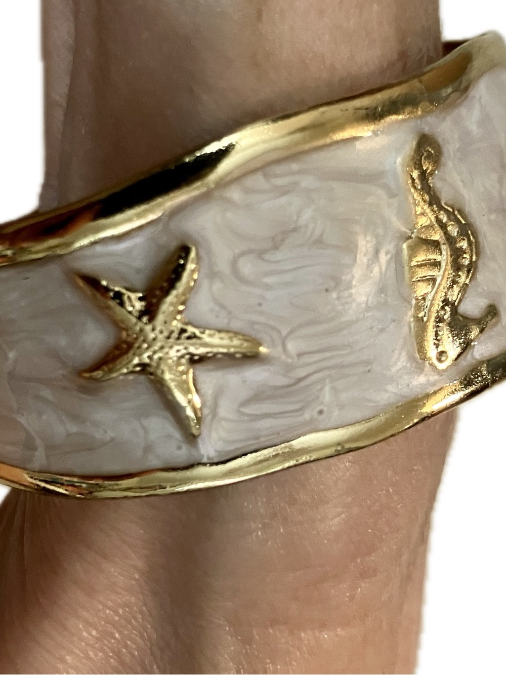 Gold Starfish and Seashell Accent Cuff with Pearlescent Inlay - Picture 3 of 6